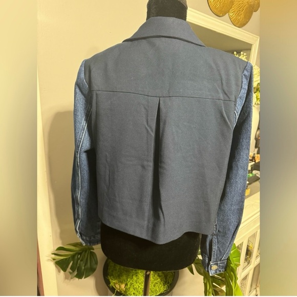 Contrasting Denim Cropped Blazer - Future Collective Navy Blue - Picture 5 of 7